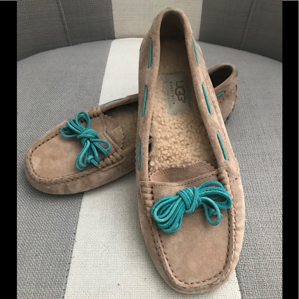 UGG Size 6 Driving Moccasins